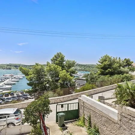 Apartman Tara, - Mandalina *