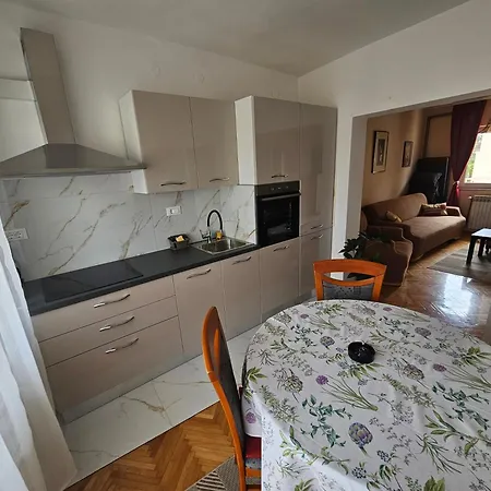 Tara, - Mandalina Apartment Sibenik