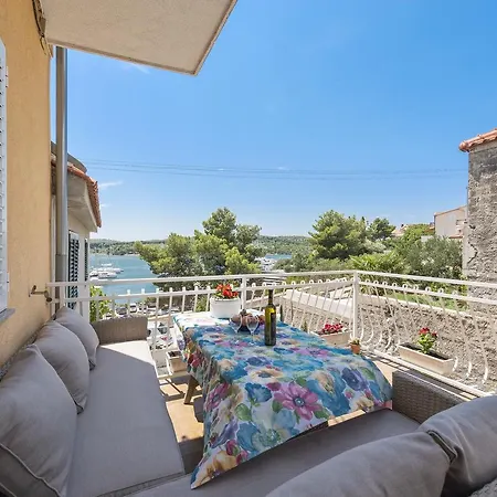 Tara, - Mandalina Apartment Sibenik